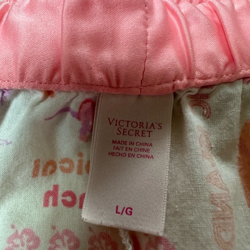 Victoria's Secret Pink Patterned Sleep Shorts - Picture 4 of 6